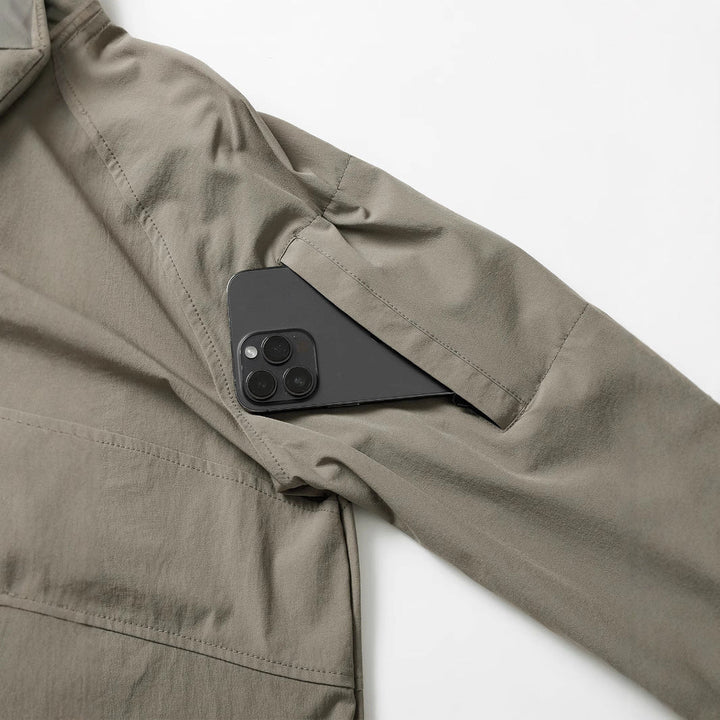 Herr Lätt Tactical Dragkedja Pullover med Hög Krage, Axel Flaps, och Concealed Dragkedja Fickor.