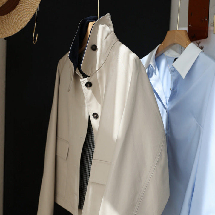 Dam elegant trenchcoat med modern detaljer
