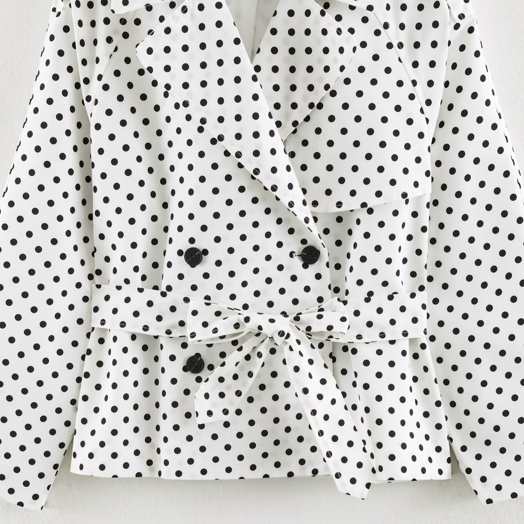 Dam Kort Trenchcoat med Tailored Tie Belt och Prickig Prick Mönster