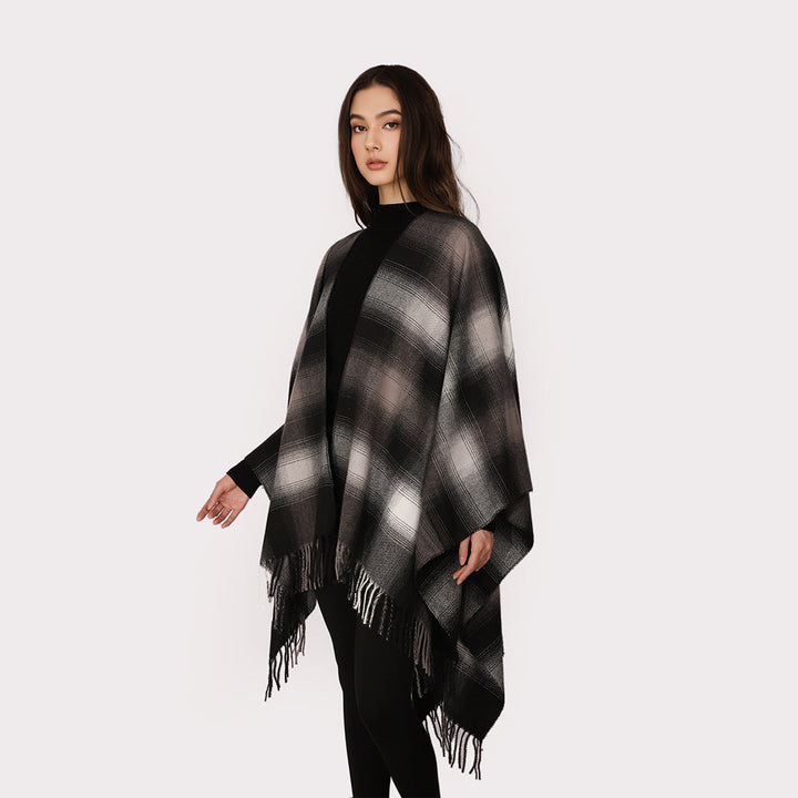 Dam Oversize ullblandning poncho Cape med Ombre Check mönster och fransfåll
