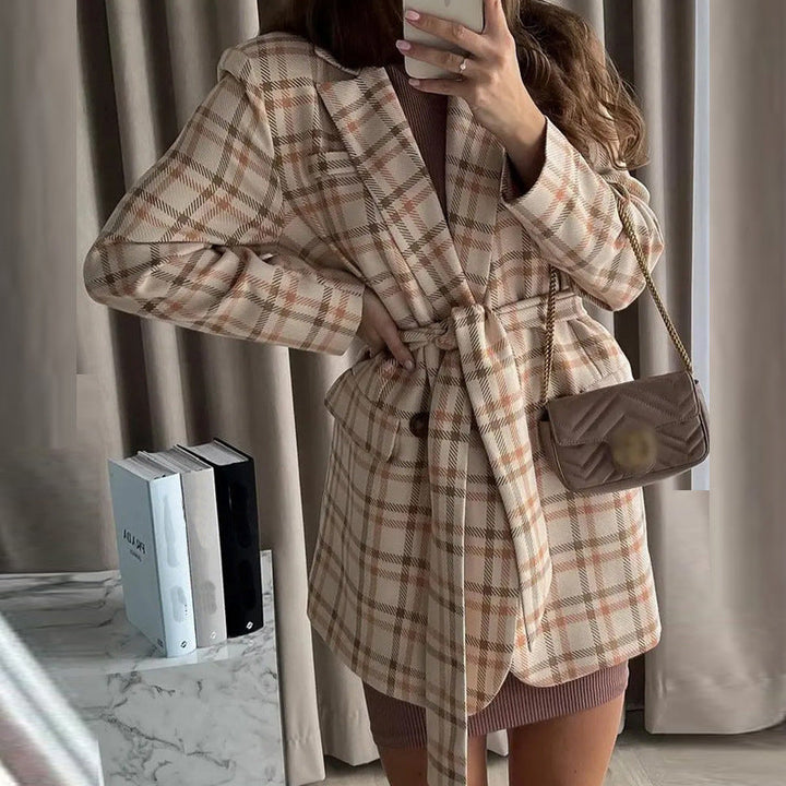 Dam oversized rutig kappa blazer med midjebälte och påsydda fickor