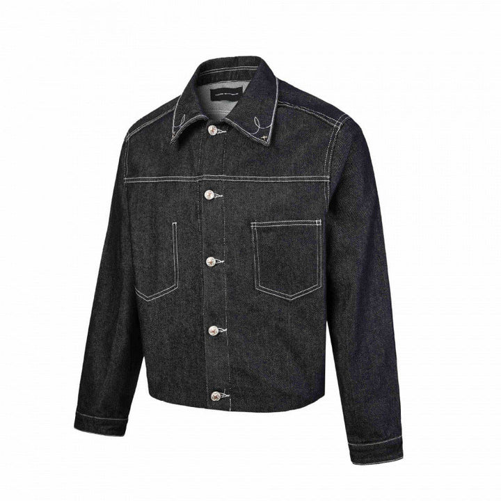 Herr boxig denimjacka med contrasting quiltad sömmar och patch bröstfickor