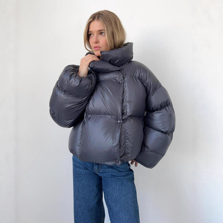 Dam extravagant oversize kviltad down jacka med extra voluminous huva
