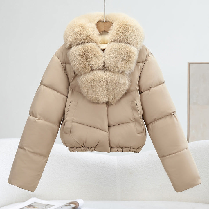 Dam kort vadderad jacka i Boxy skärning med Voluminous pälskrage och elastisk fåll