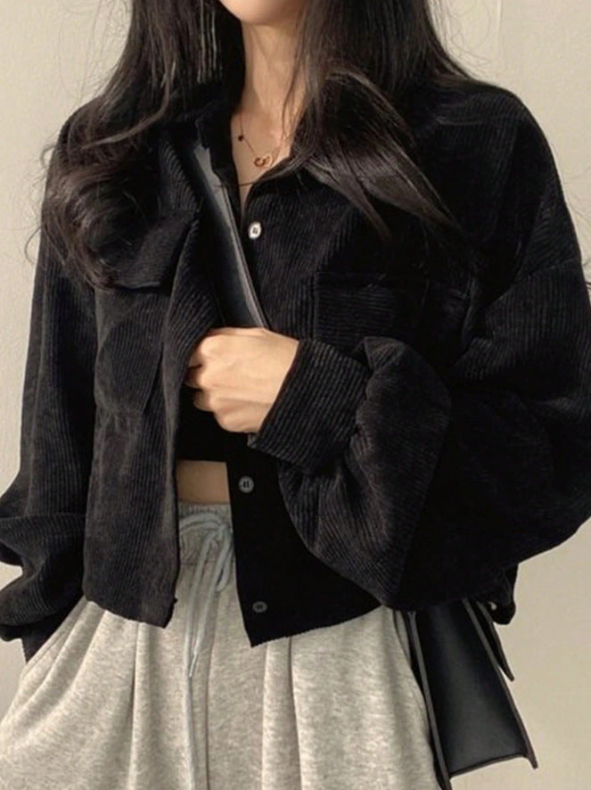 Dam cropped manchester jacka med oversized ärmar och bröstfickor