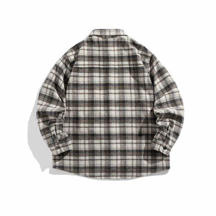 Herr flanell overshirt i boxig skärning med patch bröstficka