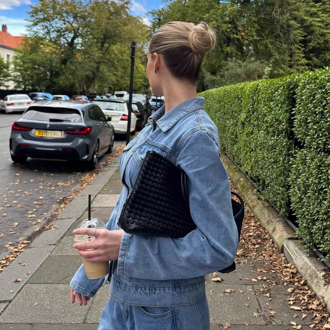 Dam figursydd jeansjacka med Contouring Darts