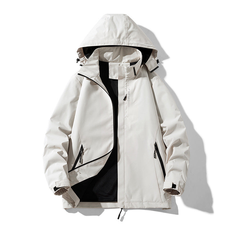 Dam vattentät outdoorjacka med andningsbar mesh foder, fickor med dragkedja, och Velcro cuffs