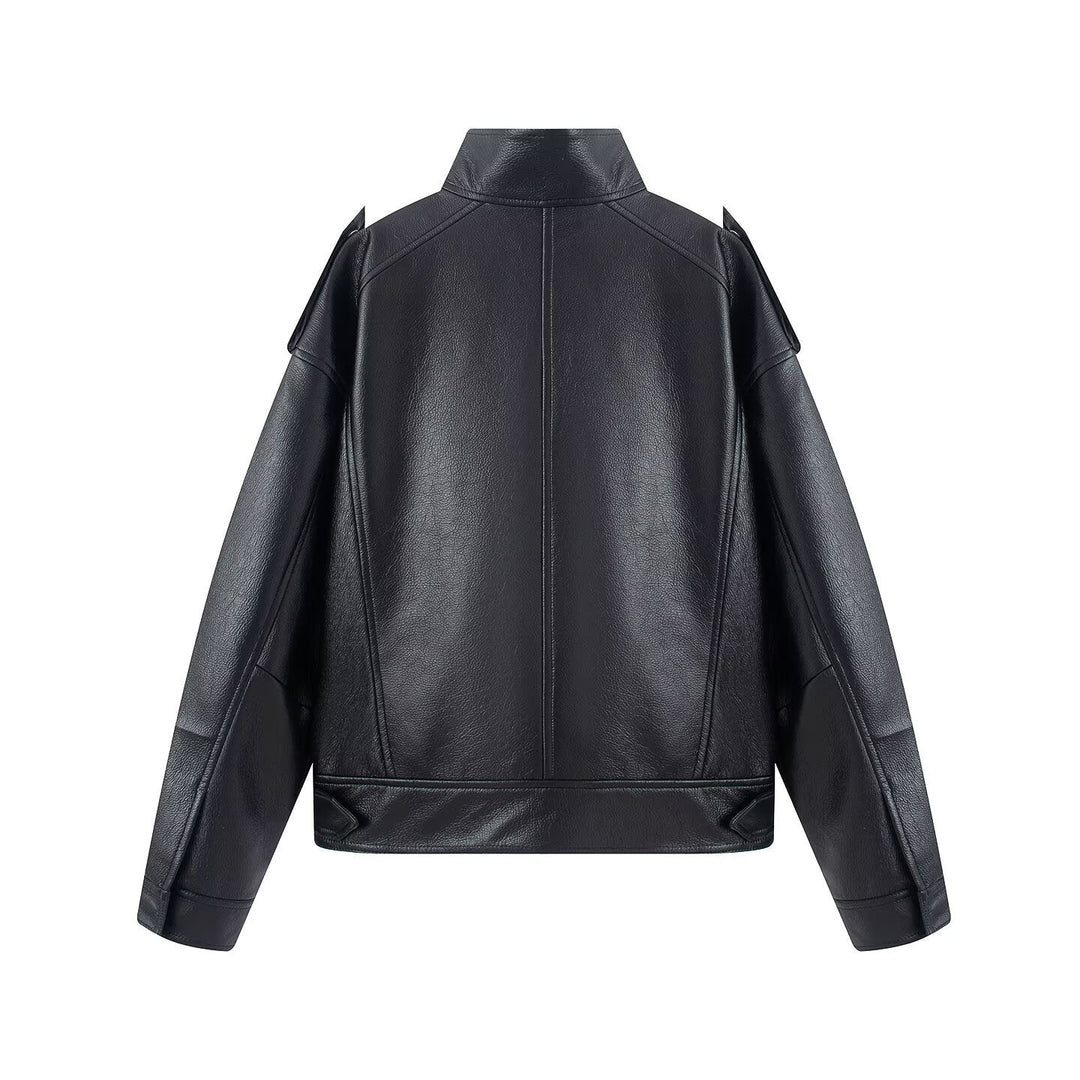 Dam Kort Jacka i Läderlook med Stå Krage, Dropped Shoulder Section och Dekorativ Shoulder Epaulettes