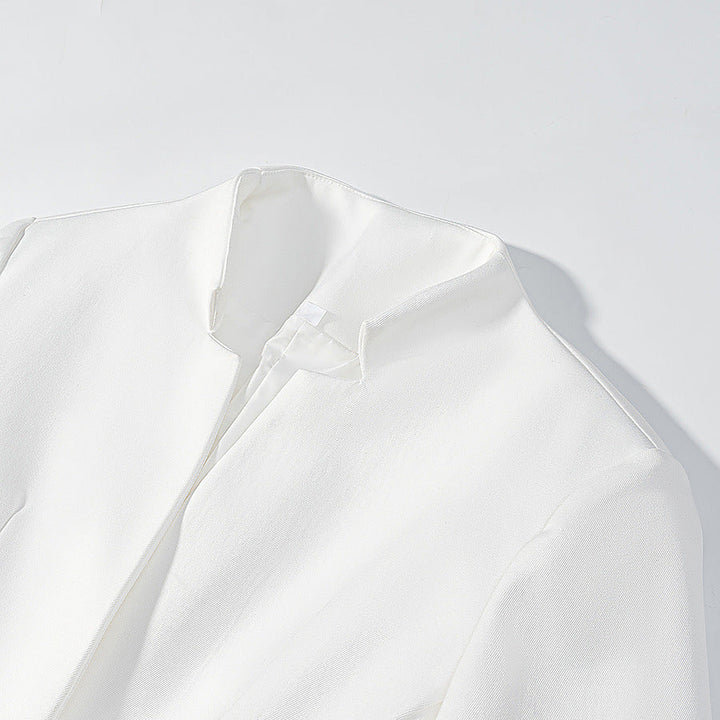 Dam Tailored Kort Jacka med Stå Krage och Blommig Embroidery