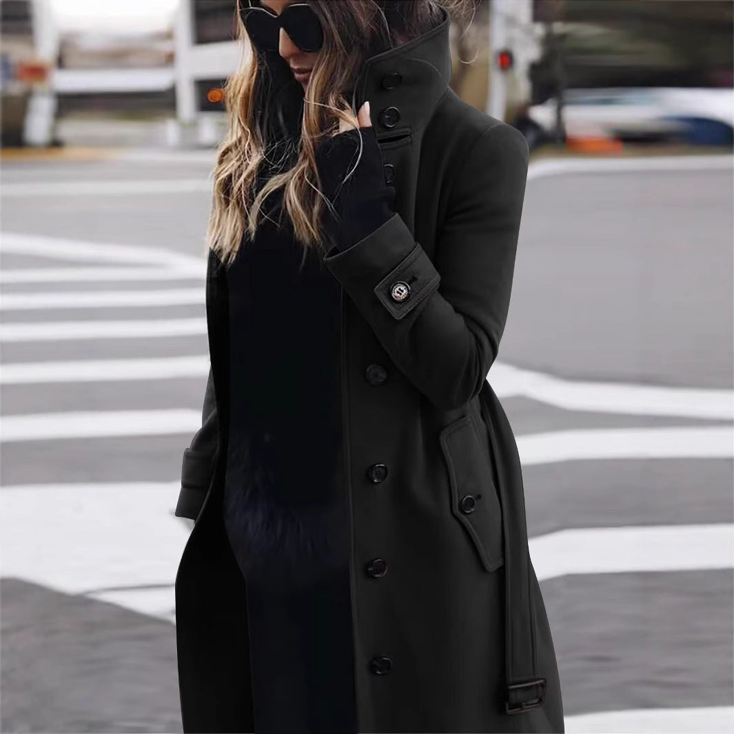 Dam lång skärning trenchcoat med hög ståkrage, knappslå och midjebälte look