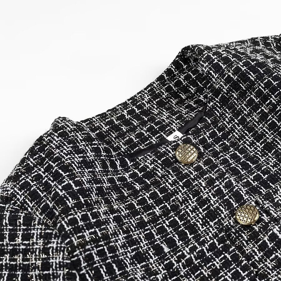 Dam kort Boucle tweed jacka med Round Neck, dekorativ dekorativ knappar och utanpåfickor