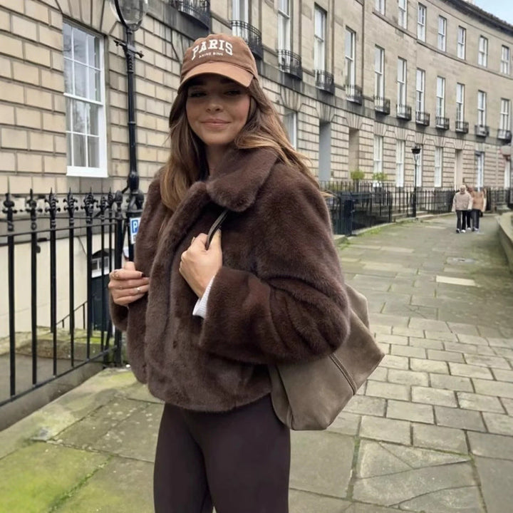 Dam 100+ Kort Faux Fur Jacka med Skjort Krage, Mjuk Padding och Dold Knapp Knäppning