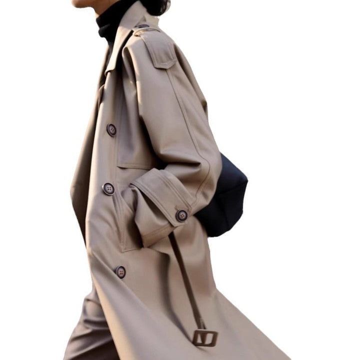 Dam lång oversize trenchcoat in Vegan läderlook med Ties bälte och vid Lapel