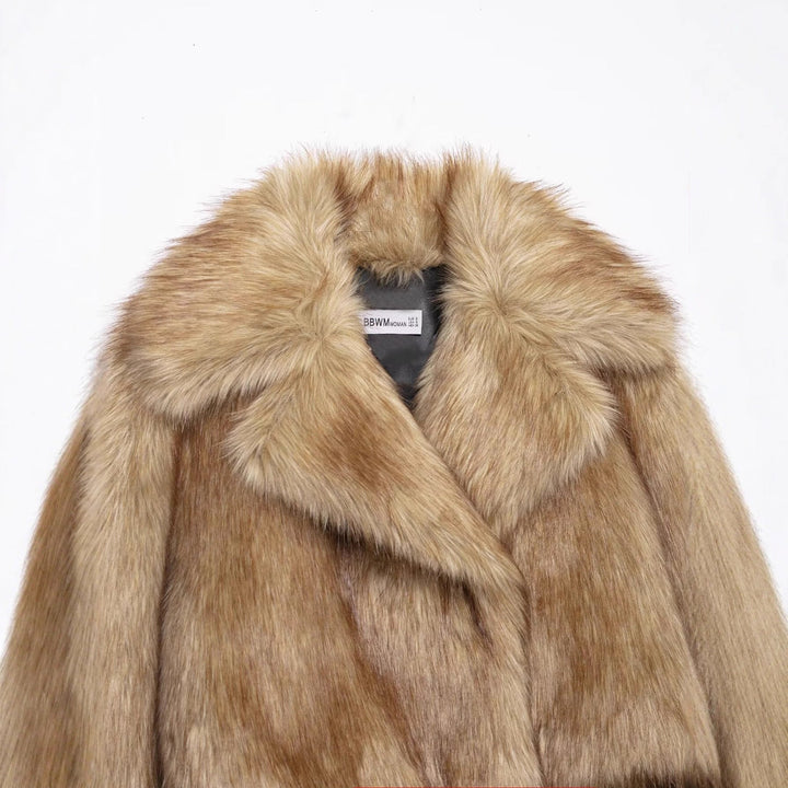 Dam Kort Figurnära Konstpäls Blouson med Bred Sjalrakrage