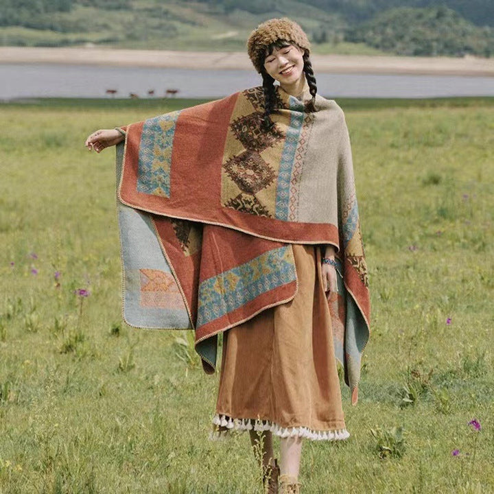 Dam Jacquard poncho Cape med Ethno mönster och ullblandning