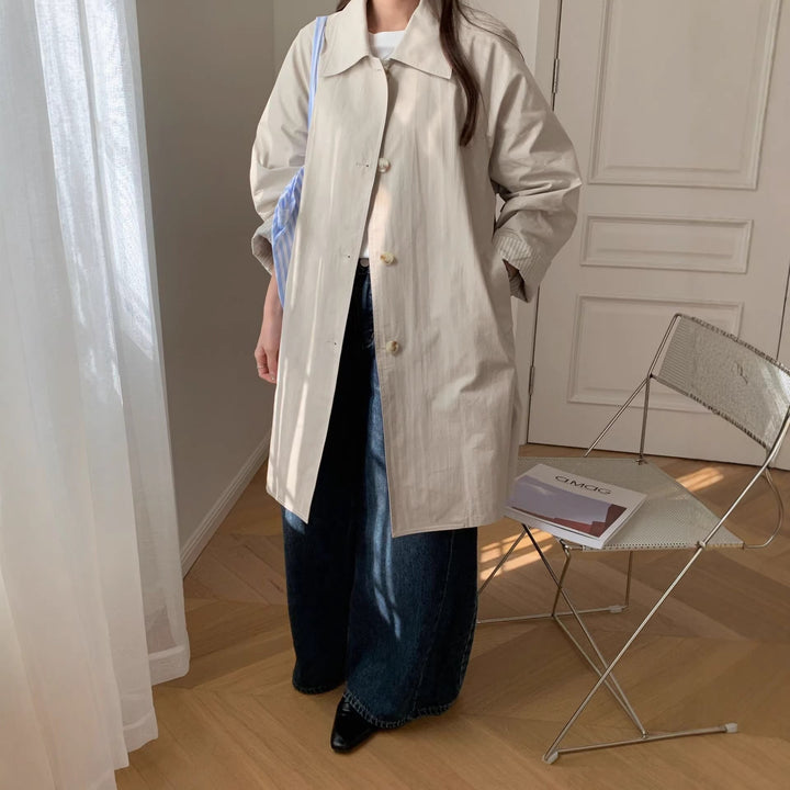 Dam Elegante och Zeitlose Trenchcoat
