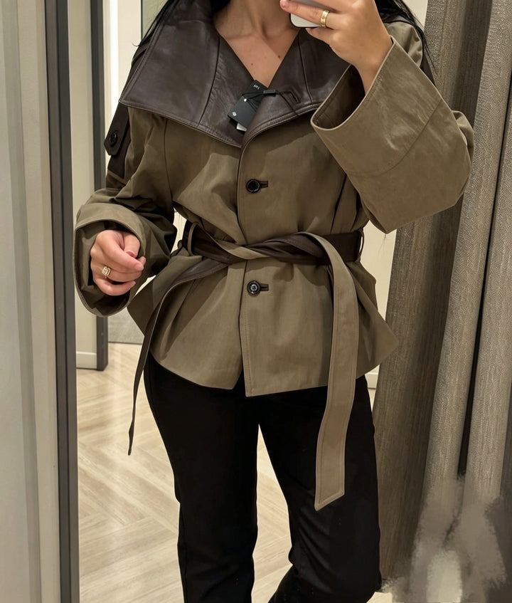 Dam Kort Jacka med Oversize Läder Krage och Tie Belt