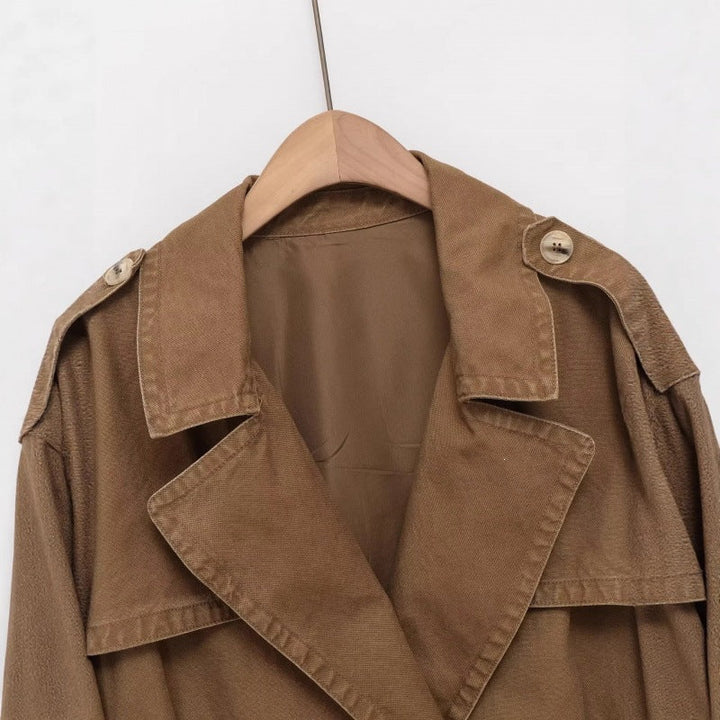 Dam kort skärning Utility jacka in Field stil med vid Lapels och skräddad Waistband
