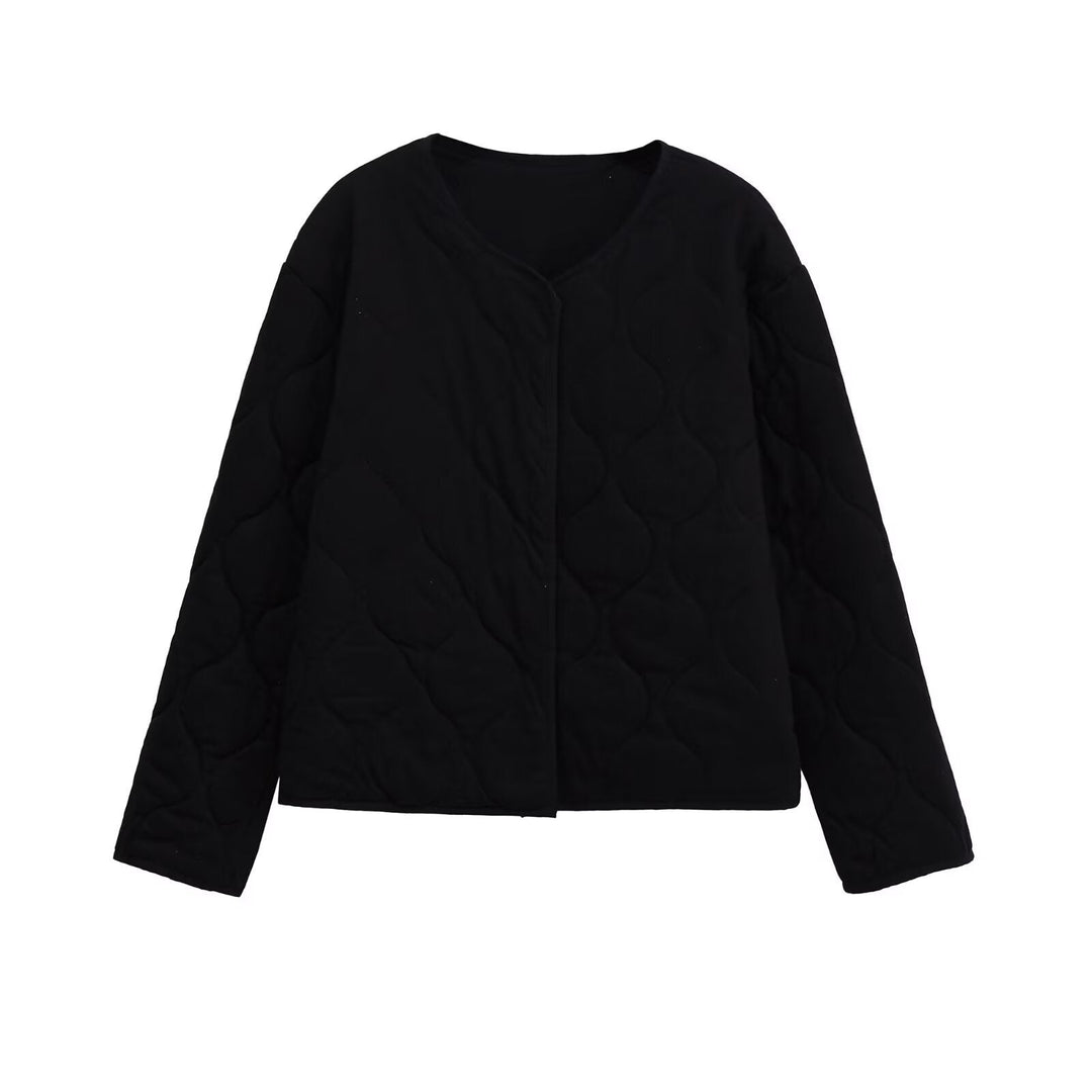 Dam Quiltad Kort Jacka i Oversized Skärning med Round Neck och Wave Stitching