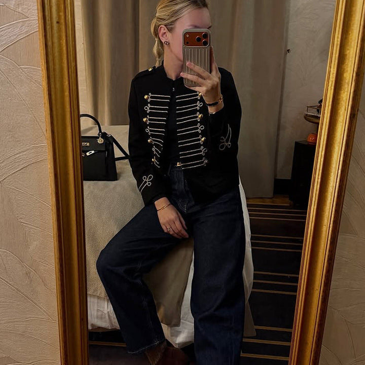 Dam kort skuren military jacka med gold-embellished cords