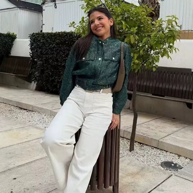 Dam kort jacka in oversize boxig skärning med structured metallic look