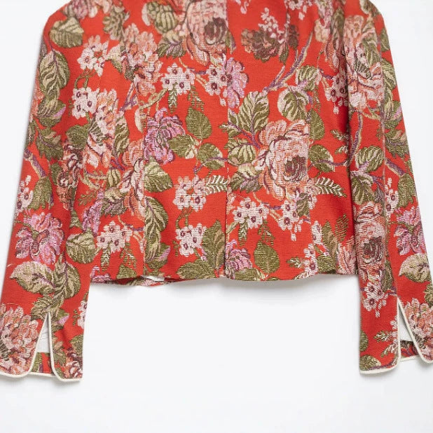 Dam Kort Jacquard Blouson med Mandarin Krage och Blommig Brocade Structure
