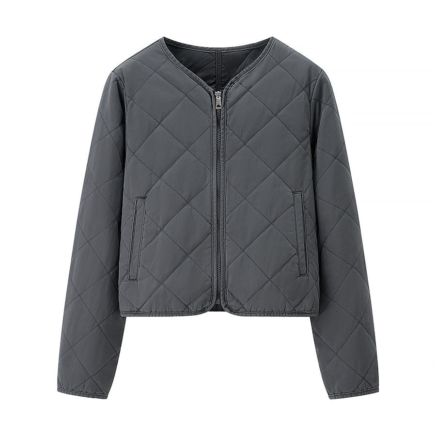 Dam lätt kviltad kort jacka med Round Neck, hel Zip och Subtle midja Length