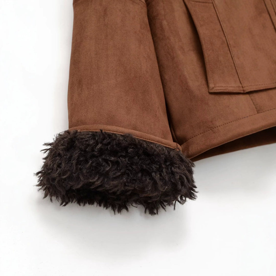 Dam kort jacka in lambskin look med voluminous shawl krage