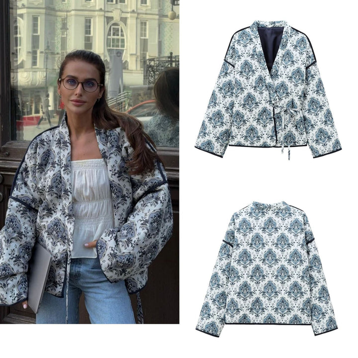 Dam vadderad kimono jacka med midjebälte och ornamental tryck