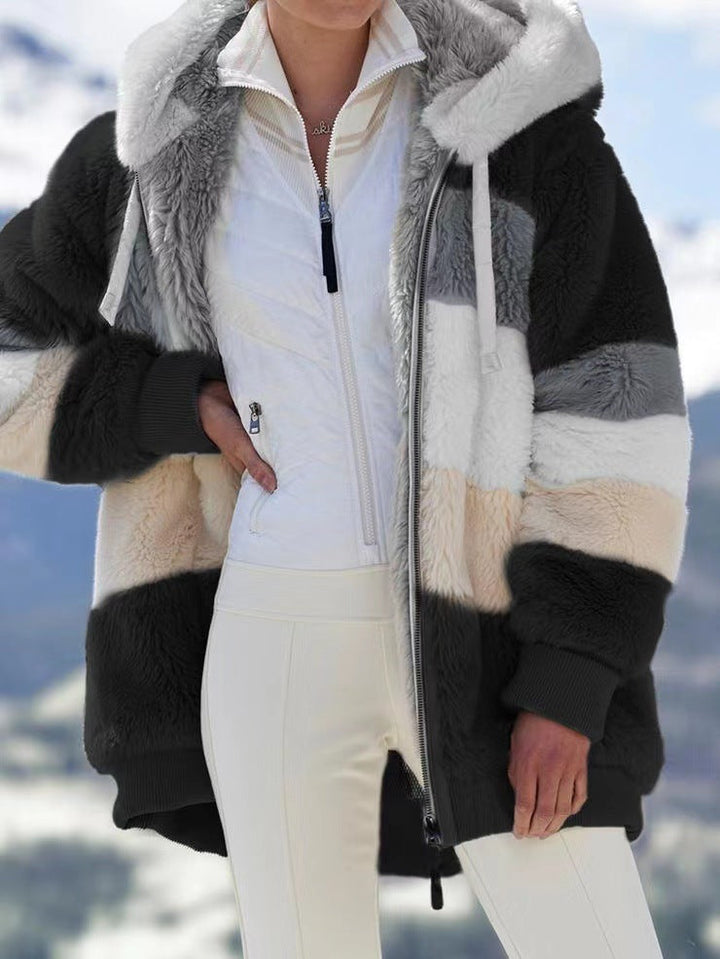 Dam oversized vadderad faux pälsjacka med huva, block stripes och ribbstickade muddar