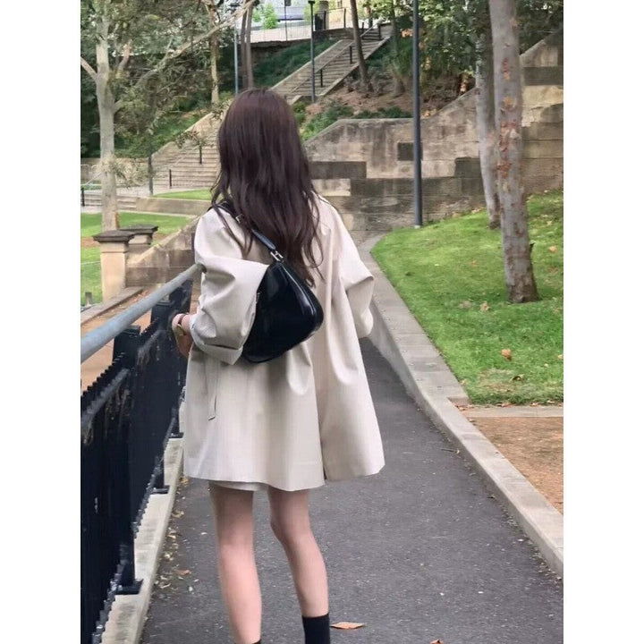 Dam kort oversize trenchcoat gjord bomull Blend med skjortkrage