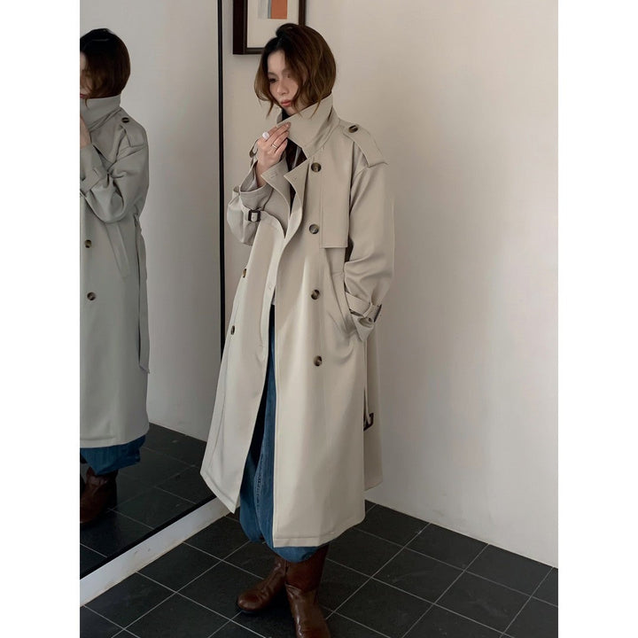 Dam lång trenchcoat med hög krage, Double Storm Flap och justerbar muddar