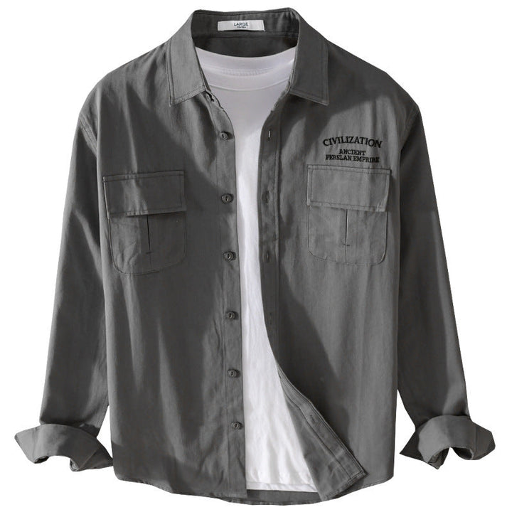 Herr Military-Inspired Överskjorta med Dubbel Bröstfickor och Subtil Embroidery