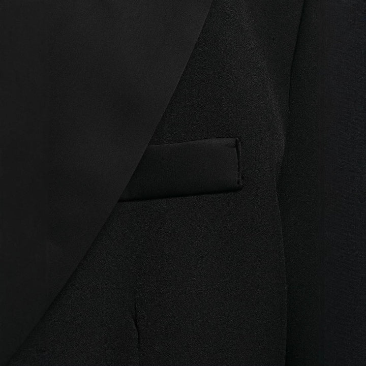Dam Kort Tuxedo Jacka i Tuxedo Stil med Pointed Satin Lapels