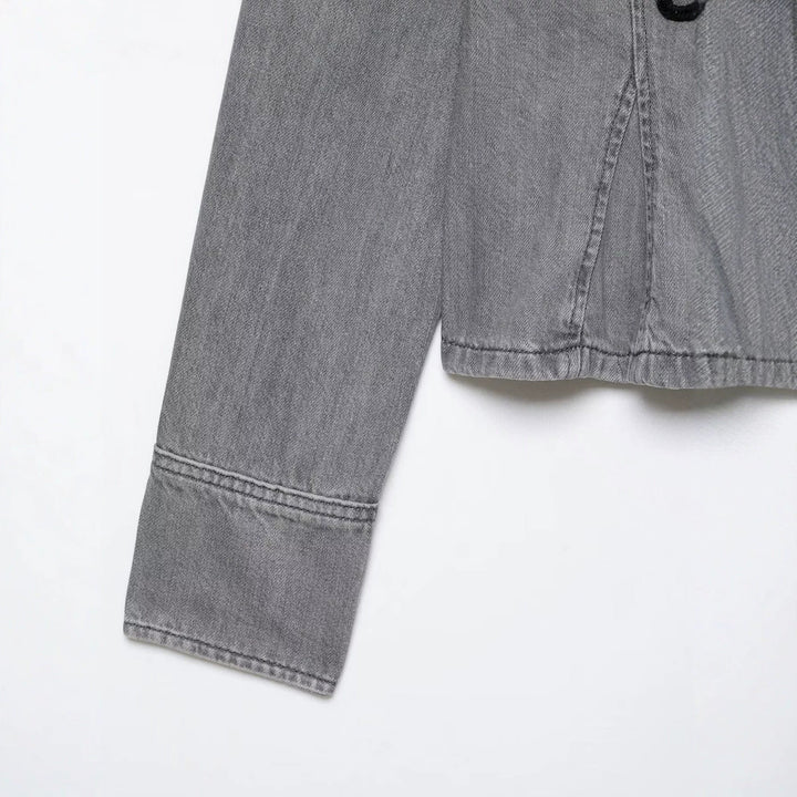 Dam Kort Denimjacka med Mandarin Krage och Dekorativ Knot Details