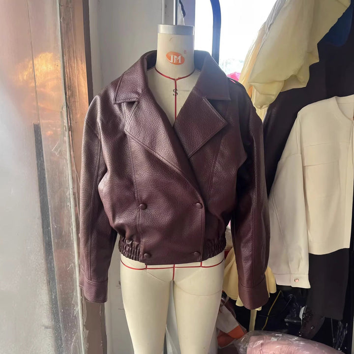 Dam cropped double-breasted konstläder blouson med bred krage och elastisk fåll