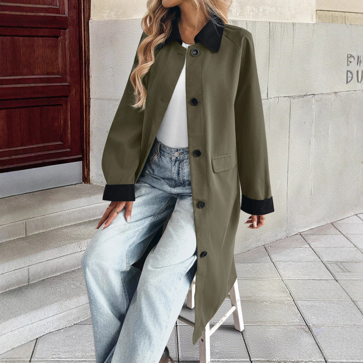 Dam Lång Trenchcoat med Contrast Krage och Cuffed Ärmar