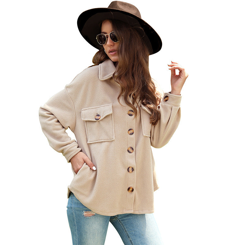 Dam Oversized Teddy Shacket med Knapplist, Utanpåfickor, och Mjuk Foder