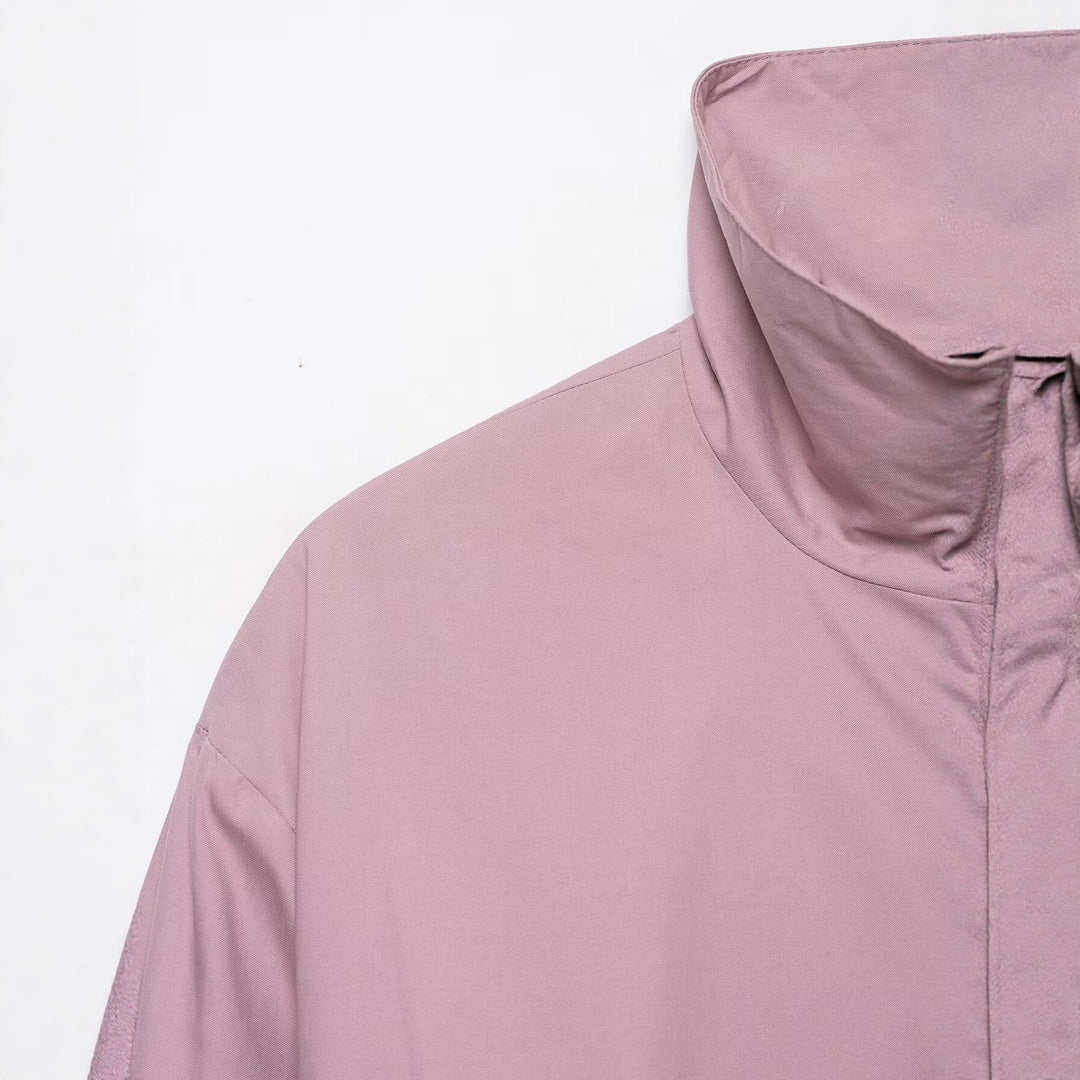 Dam Lätt Kort Windbreaker med Hög Stå Krage och Wide Raglan Ärmar