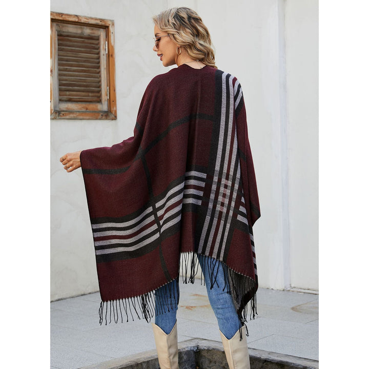 Dam Kastiger Ruana Wrap med Fringes och Diagonal Stripe Jacquard