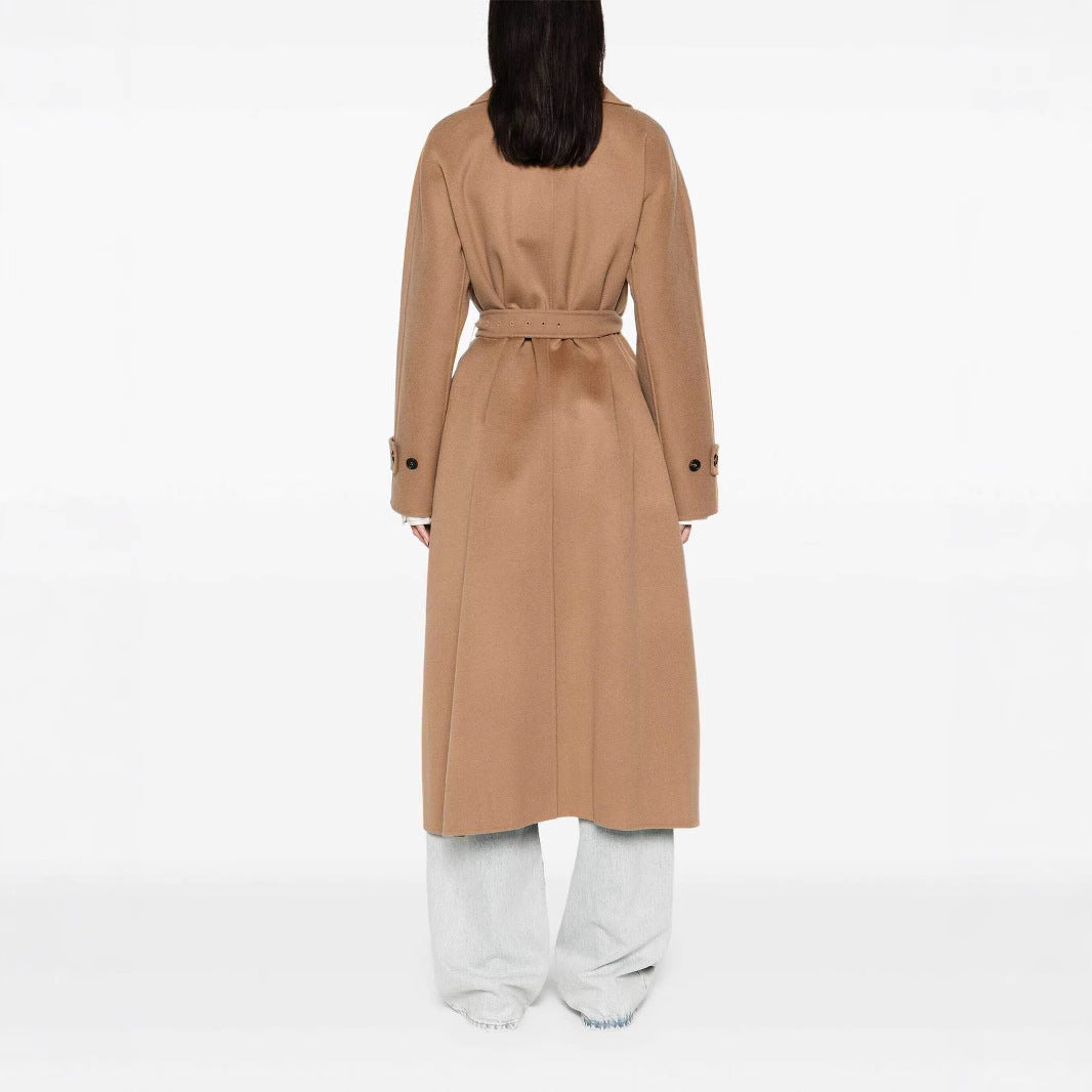 Dam wrap kappa gjord ullblandning med midjebälte och oversize shoulder