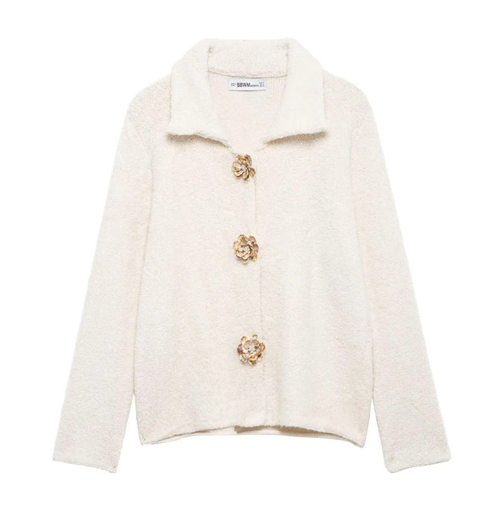 Dam kort bouclé teddy jacka med decorative flower knappar, skjortkrage, och boxy passform