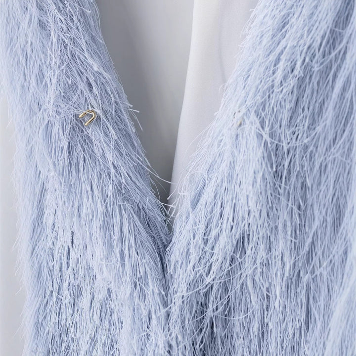 Dam Fluffy Fringe Jacka med Round Neckline och Boxig Skärning