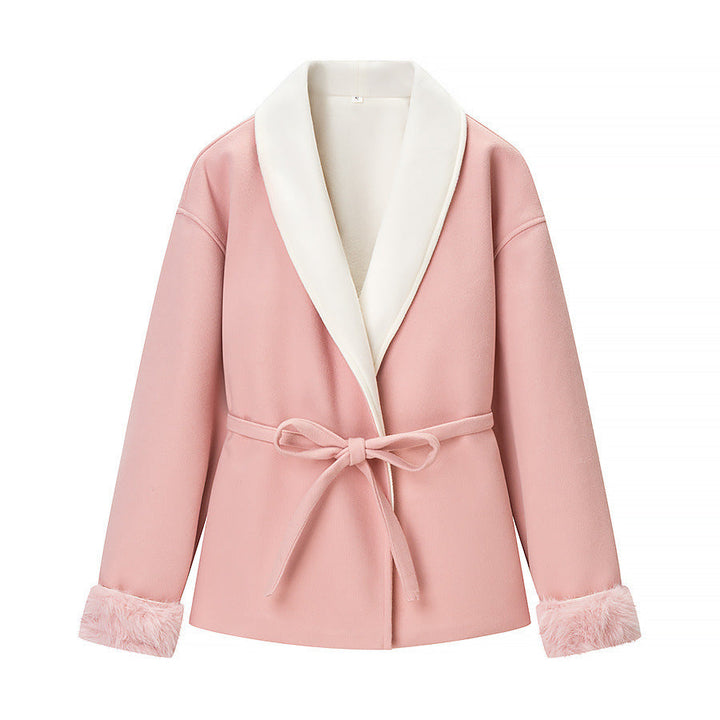 Dam Kort Tailored Jacka med Shawl Krage, Tie Belt, och Faux Fur Muddar