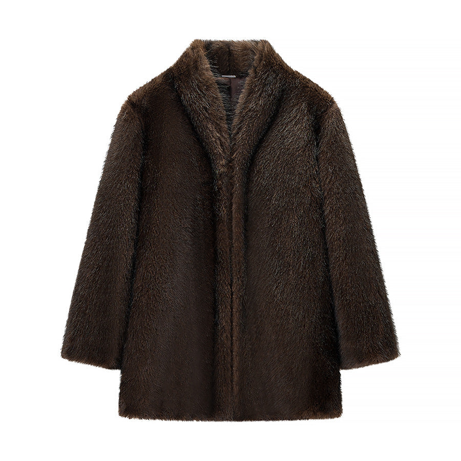 Dam kort fur kappa med kimono ärmar och ståkrage