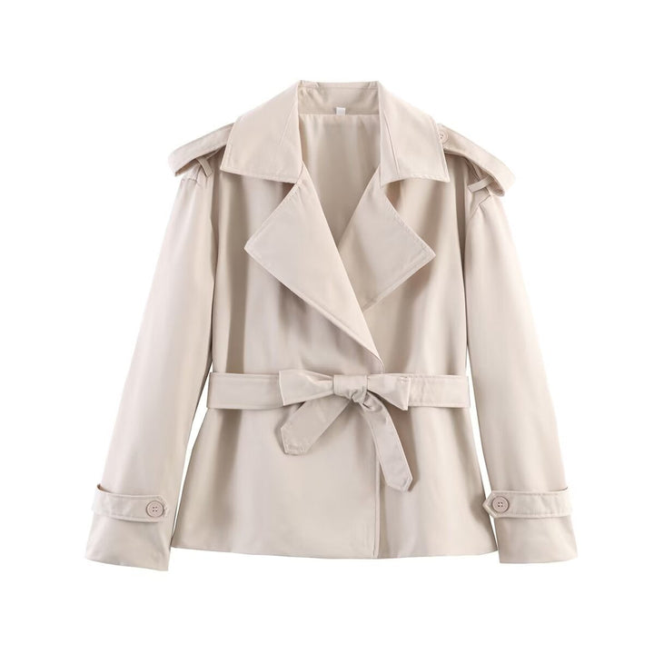 Dam skräddad kort trenchcoat med vid Lapels, bälte och Epaulettes
