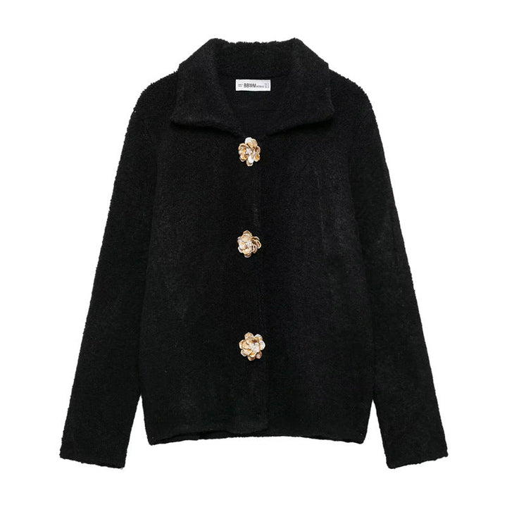 Dam kort bouclé teddy jacka med decorative flower knappar, skjortkrage, och boxy passform