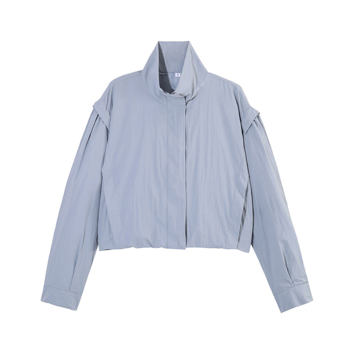 Dam Kort Blouson med Stå Krage, Gathered Shoulder Yoke och Wide Balloon Ärmar