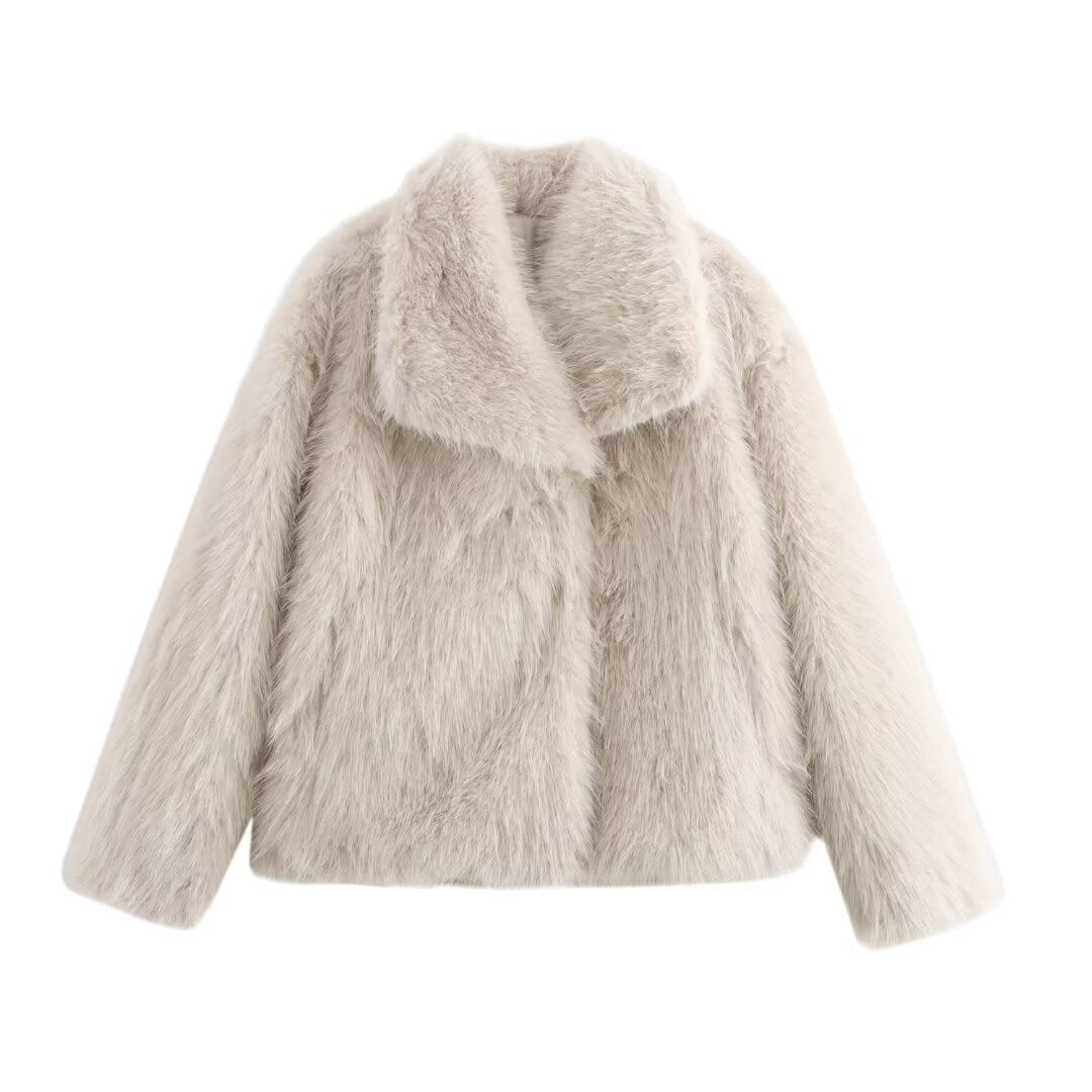 Dam Kort-Skärning Faux-Fur Kappa med Voluminous Sjalrakrage och Straight Skärning